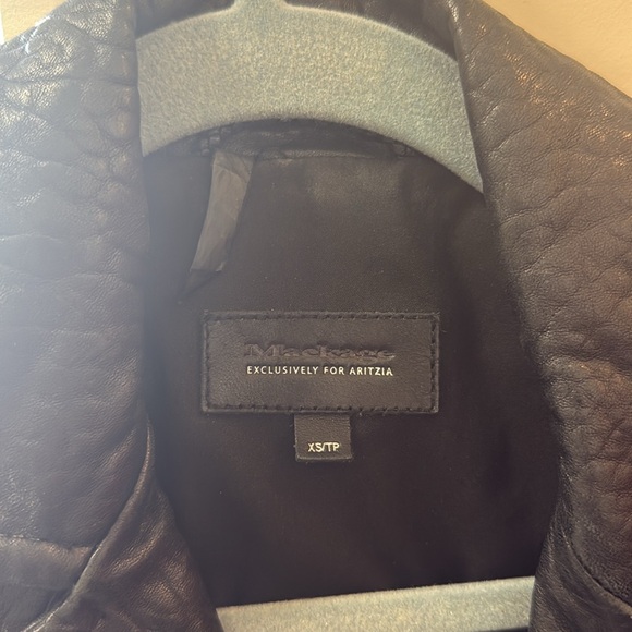 Leather jacket - Picture 4 of 6